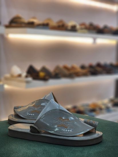 صورة شرقي مطرز مديل ف44